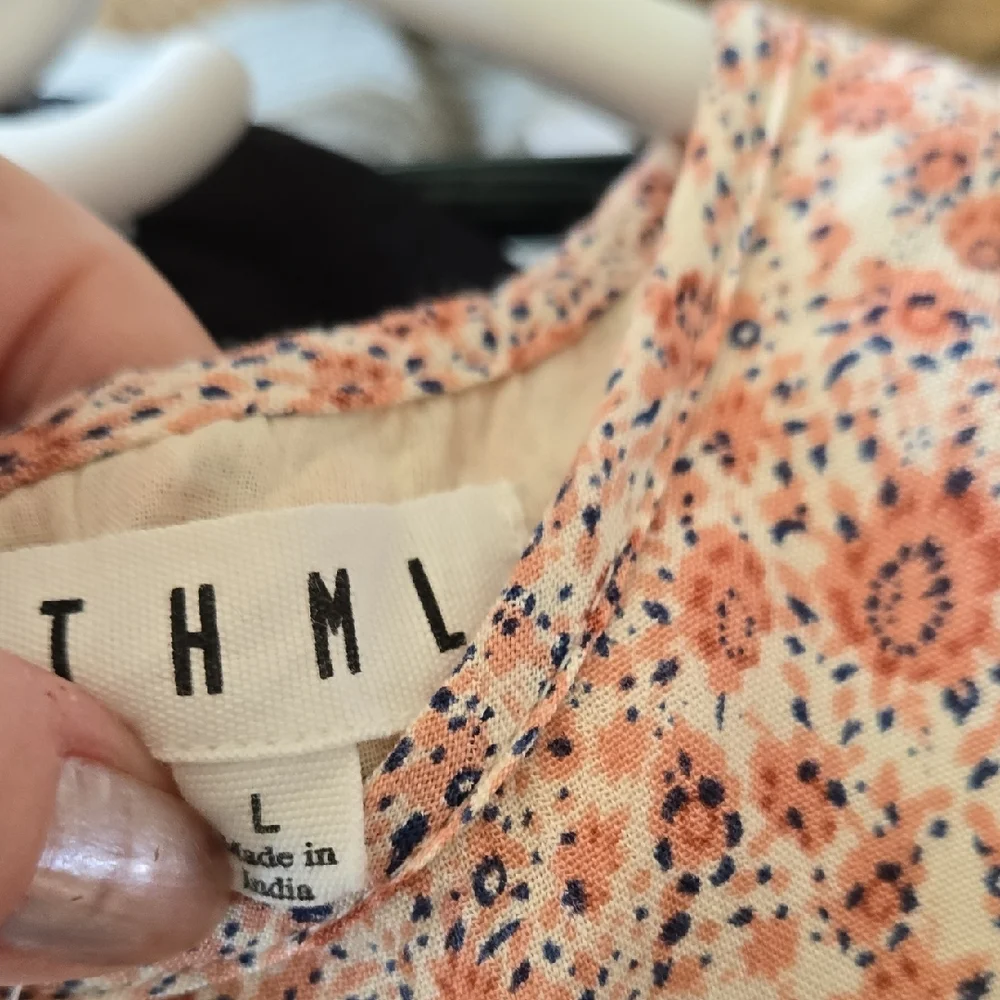 THML Mixed-Pattern Flutter Sleeve Top in Coral, White and Navy - Picture 3 of 3